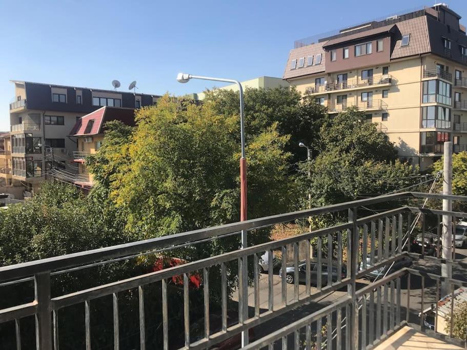 Appartamento Lovely In In Bucarest